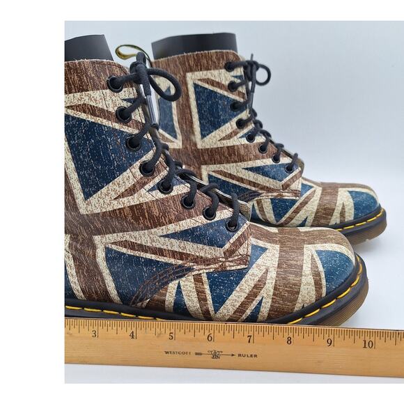 Dr Martens Pascal Virginia Union Jack British Flag Boots US Size 7 UK 5 GREAT - Picture 16 of 16